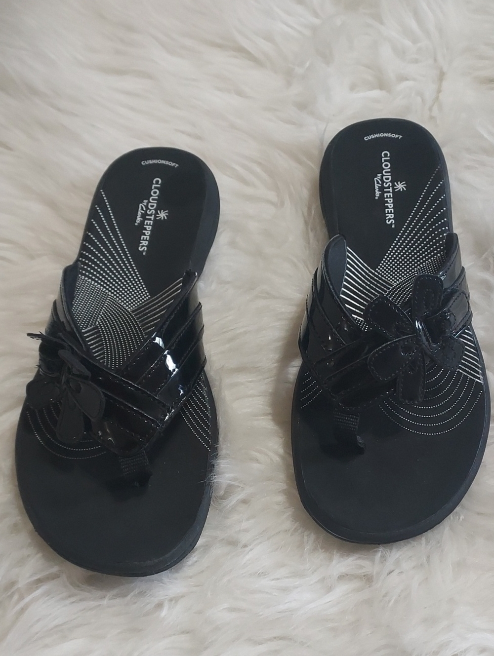 Clarks Brinkley Flora Cloudsteppers Black Patent Floral Toe-Post Sandals Sz-8